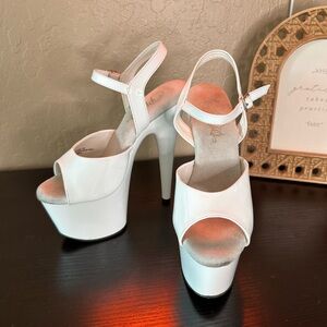 Pleaser Adore-709 Heels